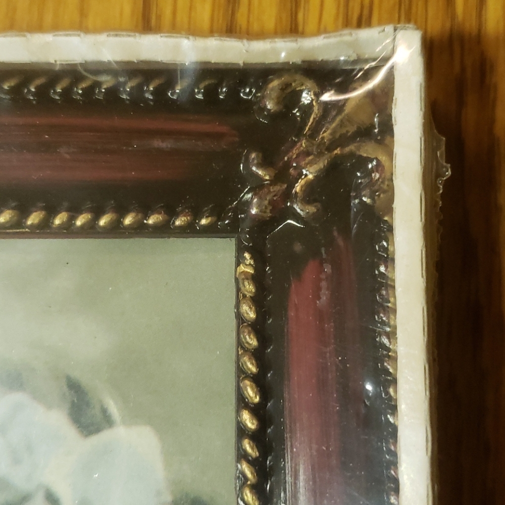 Picture frame - Picture 2 of 2